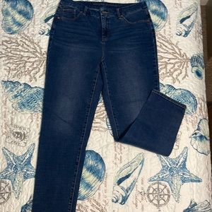 Chico’s So Slimming Girlfriend Ankle Jean